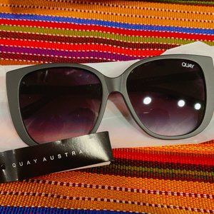QUAY EVER AFTER Black/Smoke Fade Sunglasses
